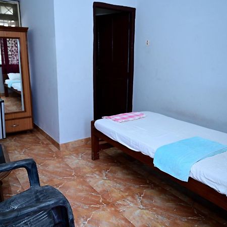 Clinton Guest House קולבה מראה חיצוני תמונה